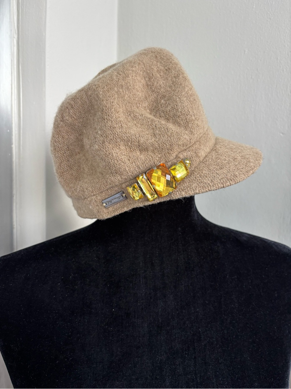 Vintage 80% Wool Camel Newsboy Cap – Gold & Amber Jeweled Detail